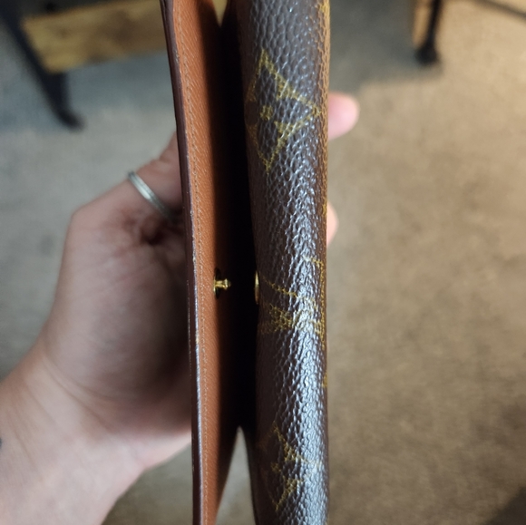 Authentic Louis Vuitton Preloved Mono Zippy Wallet - Picture 12 of 12